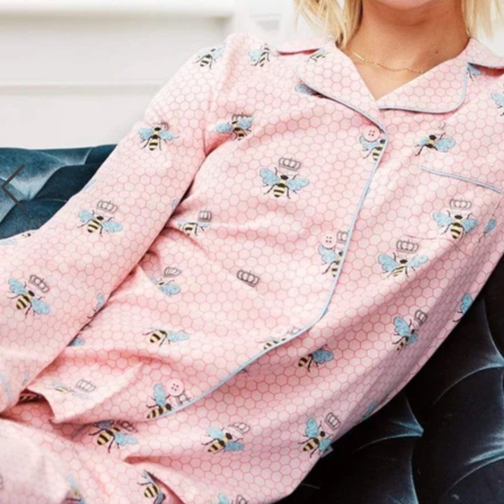 The Cat's Pajamas Queen Bee Pajama Top Button Front Long Sleeve XS Pink